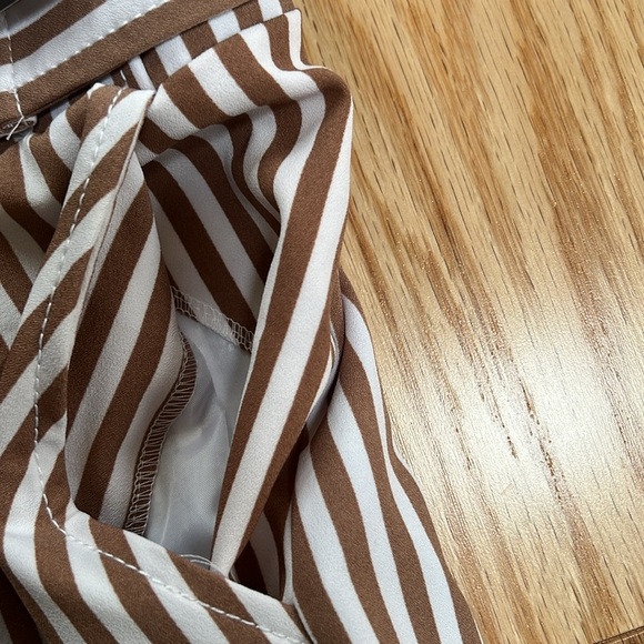 New! New York & Co SZ 18, striped palazzo pants. - Picture 5 of 12